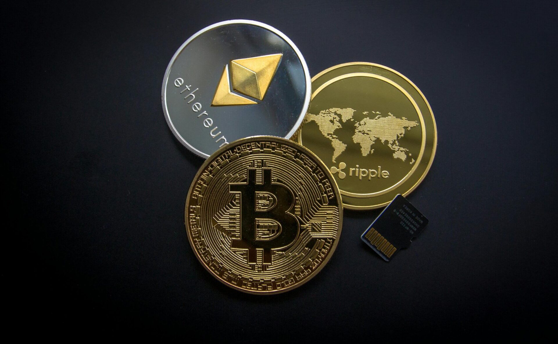 Whether someone is into commodities, trading in stock, or shares, or buying and selling goods, anyone can profit from cryptocurrency trading by understanding how to trade cryptocurrency. 